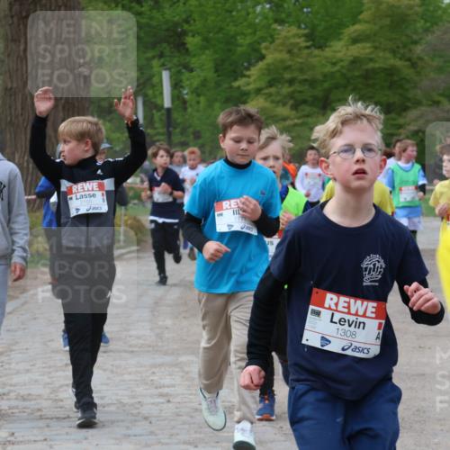 25.04.2026 - Das Zehntel Zöllner http://msf.ph/oto/9591786 25.04.2026 08:40:37 Laufen 2171, 2155, 1771, 1308 meine-sportfotos.de