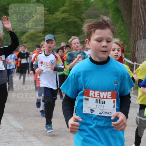 25.04.2026 - Das Zehntel Zöllner http://msf.ph/oto/9591795 25.04.2026 08:40:39 Laufen 2155, 1771, 3178 meine-sportfotos.de