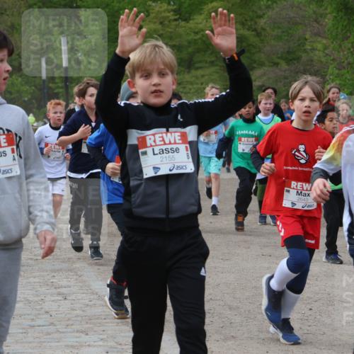 25.04.2026 - Das Zehntel Zöllner http://msf.ph/oto/9591799 25.04.2026 08:40:40 Laufen 2171, 2155, 2643, 3416 meine-sportfotos.de