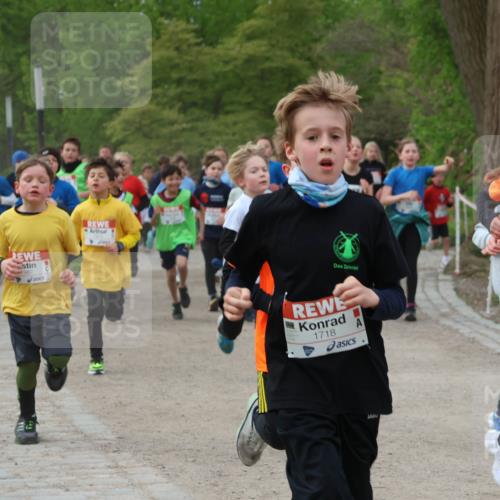 25.04.2026 - Das Zehntel Zöllner http://msf.ph/oto/9591821 25.04.2026 08:40:45 Laufen 1718, 2277 meine-sportfotos.de