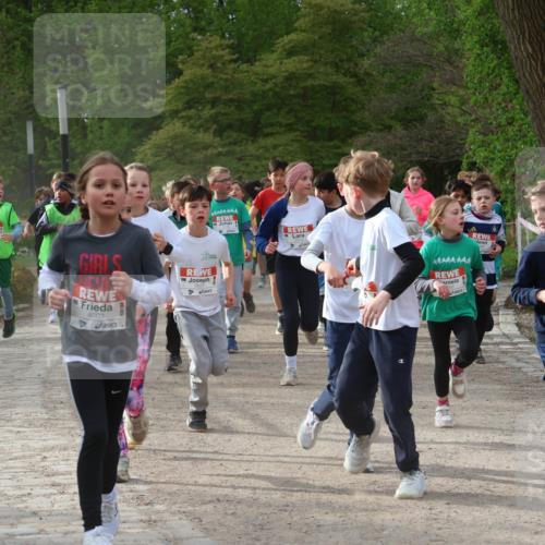 25.04.2026 - Das Zehntel Zöllner http://msf.ph/oto/9591881 25.04.2026 08:40:59 Laufen 4003, 4444, 2241 meine-sportfotos.de