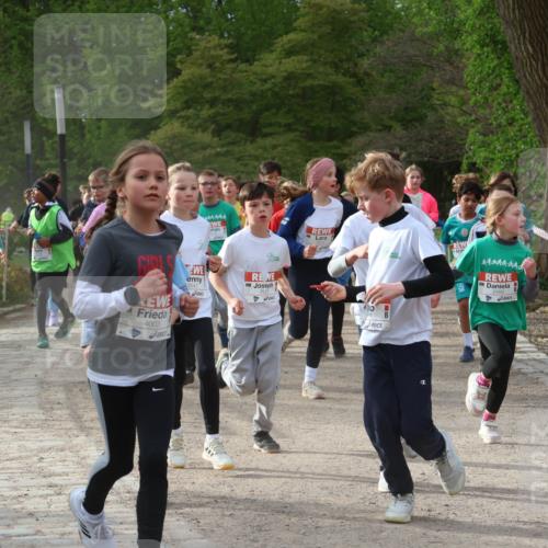 25.04.2026 - Das Zehntel Zöllner http://msf.ph/oto/9591882 25.04.2026 08:41:00 Laufen 4003, 3547, 3525, 4, 0, 2466, 2241 meine-sportfotos.de