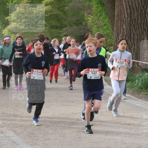 25.04.2026 - Das Zehntel Zöllner http://msf.ph/oto/9591925 25.04.2026 08:41:10 Laufen 1868, 1301, 1298 meine-sportfotos.de