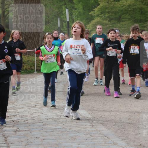 25.04.2026 - Das Zehntel Zöllner http://msf.ph/oto/9591938 25.04.2026 08:41:13 Laufen 2010, 1429, 2009 meine-sportfotos.de
