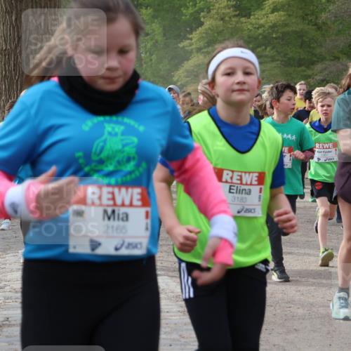 25.04.2026 - Das Zehntel Zöllner http://msf.ph/oto/9591965 25.04.2026 08:41:19 Laufen 1367, 2165, 3500, 3183, 2056 meine-sportfotos.de