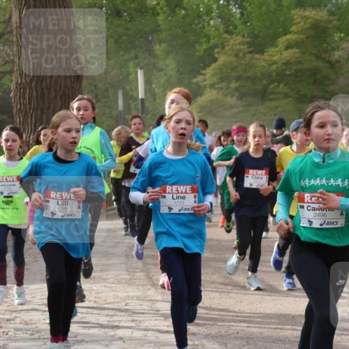 25.04.2026 - Das Zehntel Zöllner http://msf.ph/oto/9591967 25.04.2026 08:41:20 Laufen 1768, 1773, 2496 meine-sportfotos.de