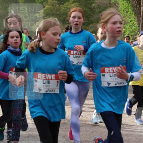 25.04.2026 - Das Zehntel Zöllner http://msf.ph/oto/9591974 25.04.2026 08:41:22 Laufen 1768, 1766, 1773, 2780 meine-sportfotos.de