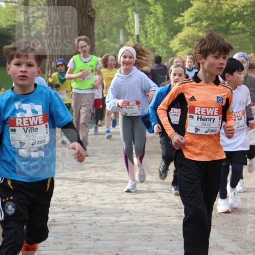 25.04.2026 - Das Zehntel Zöllner http://msf.ph/oto/9592000 25.04.2026 08:41:27 Laufen 3917, 3413, 3932, 566, 3556 meine-sportfotos.de