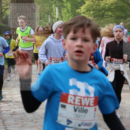 25.04.2026 - Das Zehntel Zöllner http://msf.ph/oto/9592005 25.04.2026 08:41:28 Laufen 2972, 2741, 3112, 3917, 150, 343, 3566 meine-sportfotos.de