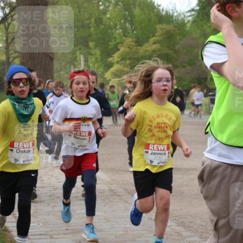 25.04.2026 - Das Zehntel Zöllner http://msf.ph/oto/9592020 25.04.2026 08:41:32 Laufen 2741, 1610, 2730, 3237 meine-sportfotos.de