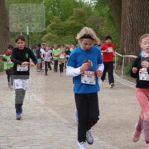 25.04.2026 - Das Zehntel Zöllner http://msf.ph/oto/9592042 25.04.2026 08:41:37 Laufen 1728, 2047, 2039 meine-sportfotos.de
