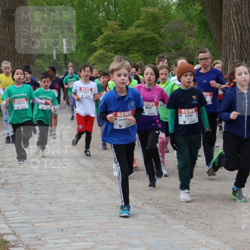 25.04.2026 - Das Zehntel Zöllner http://msf.ph/oto/9592069 25.04.2026 08:41:44 Laufen 1762, 44444444, 1760, 1040, 3721 meine-sportfotos.de