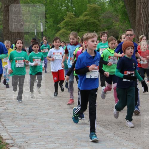 25.04.2026 - Das Zehntel Zöllner http://msf.ph/oto/9592072 25.04.2026 08:41:44 Laufen 1762, 14444444, 1760 meine-sportfotos.de