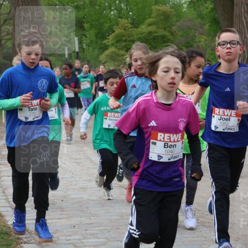 25.04.2026 - Das Zehntel Zöllner http://msf.ph/oto/9592076 25.04.2026 08:41:45 Laufen 1762, 1040, 1042, 1760 meine-sportfotos.de