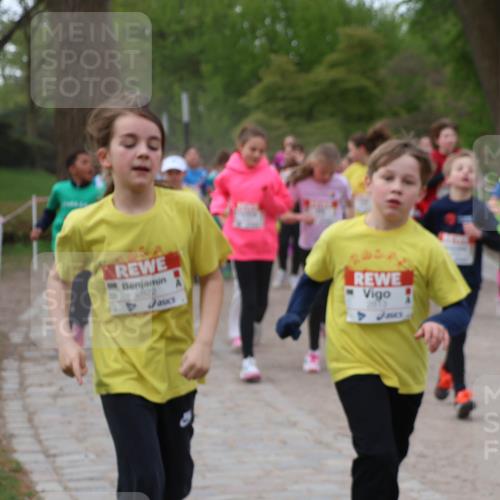 25.04.2026 - Das Zehntel Zöllner http://msf.ph/oto/9592117 25.04.2026 08:41:55 Laufen 2622 meine-sportfotos.de