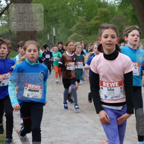 25.04.2026 - Das Zehntel Zöllner http://msf.ph/oto/9592156 25.04.2026 08:42:03 Laufen 1254, 2977, 2978 meine-sportfotos.de
