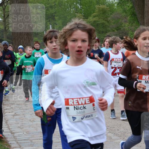 25.04.2026 - Das Zehntel Zöllner http://msf.ph/oto/9592168 25.04.2026 08:42:05 Laufen 1267, 3122, 23, 3468, 3361, 2639 meine-sportfotos.de