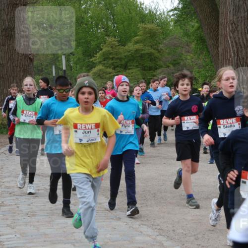 25.04.2026 - Das Zehntel Zöllner http://msf.ph/oto/9592209 25.04.2026 08:42:15 Laufen 2801, 1770, 3059, 1302 meine-sportfotos.de
