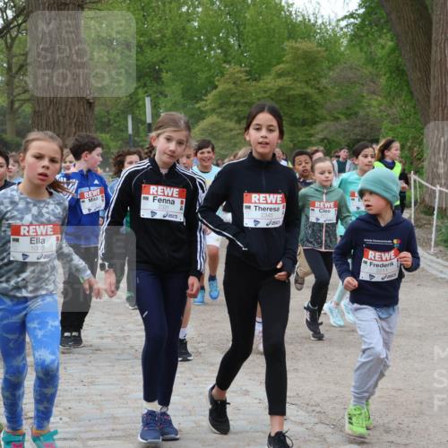 25.04.2026 - Das Zehntel Zöllner http://msf.ph/oto/9592239 25.04.2026 08:42:22 Laufen 1003, 2331, 2345, 2211 meine-sportfotos.de