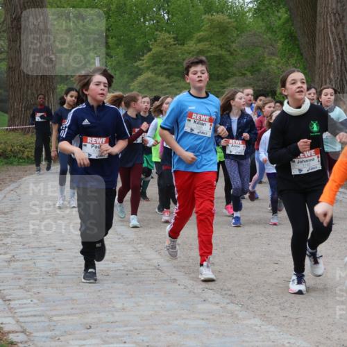 25.04.2026 - Das Zehntel Zöllner http://msf.ph/oto/9592278 25.04.2026 08:42:32 Laufen 1050, 2787 meine-sportfotos.de