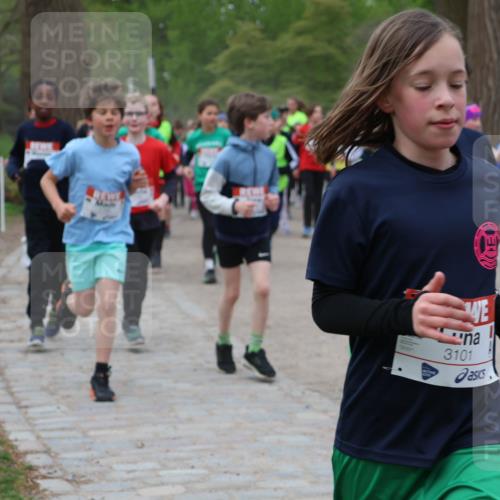 25.04.2026 - Das Zehntel Zöllner http://msf.ph/oto/9592299 25.04.2026 08:42:36 Laufen 3101, 3085 meine-sportfotos.de