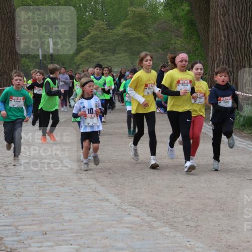 25.04.2026 - Das Zehntel Zöllner http://msf.ph/oto/9592395 25.04.2026 08:42:58 Laufen 10, 337 meine-sportfotos.de