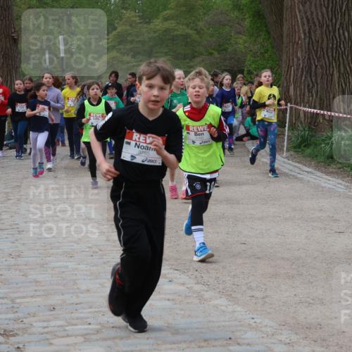 25.04.2026 - Das Zehntel Zöllner http://msf.ph/oto/9592420 25.04.2026 08:43:03 Laufen 3755, 3160 meine-sportfotos.de