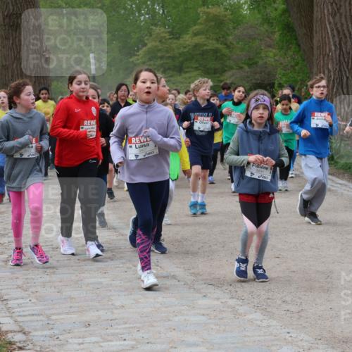25.04.2026 - Das Zehntel Zöllner http://msf.ph/oto/9592442 25.04.2026 08:43:07 Laufen 3404, 1819 meine-sportfotos.de