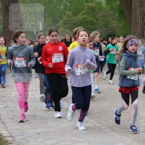 25.04.2026 - Das Zehntel Zöllner http://msf.ph/oto/9592446 25.04.2026 08:43:08 Laufen 3622, 3418, 3427 meine-sportfotos.de