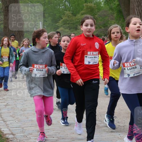 25.04.2026 - Das Zehntel Zöllner http://msf.ph/oto/9592448 25.04.2026 08:43:09 Laufen 3622, 3619, 3418, 3427 meine-sportfotos.de