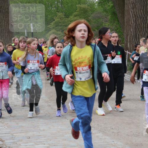 25.04.2026 - Das Zehntel Zöllner http://msf.ph/oto/9592462 25.04.2026 08:43:12 Laufen 2963, 2821, 3038 meine-sportfotos.de