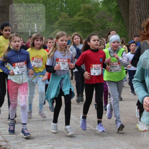 25.04.2026 - Das Zehntel Zöllner http://msf.ph/oto/9592467 25.04.2026 08:43:12 Laufen 2941, 2963, 3131, 2953, 2821 meine-sportfotos.de