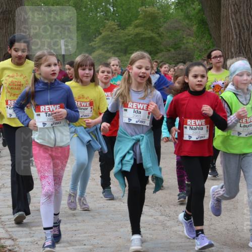 25.04.2026 - Das Zehntel Zöllner http://msf.ph/oto/9592469 25.04.2026 08:43:13 Laufen 294, 809, 2963, 2953, 3131, 1747 meine-sportfotos.de