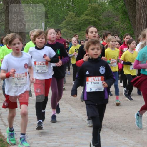 25.04.2026 - Das Zehntel Zöllner http://msf.ph/oto/9592480 25.04.2026 08:43:15 Laufen 2867, 1070, 1995 meine-sportfotos.de