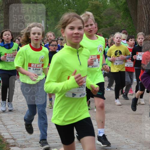 25.04.2026 - Das Zehntel Zöllner http://msf.ph/oto/9592490 25.04.2026 08:43:17 Laufen 1895, 4058 meine-sportfotos.de