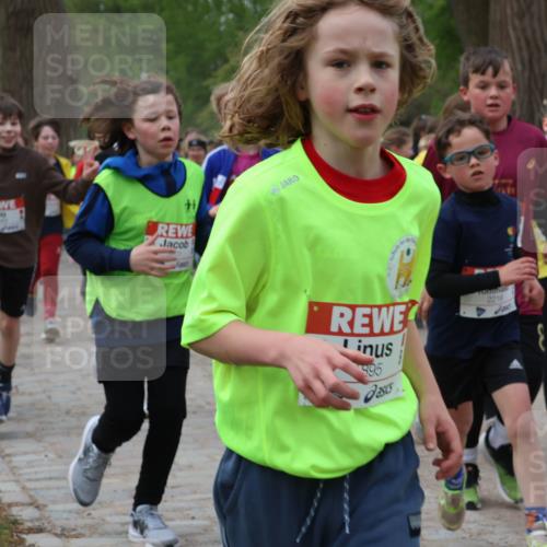 25.04.2026 - Das Zehntel Zöllner http://msf.ph/oto/9592496 25.04.2026 08:43:18 Laufen 595, 2216 meine-sportfotos.de