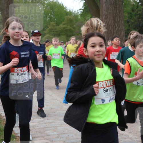 25.04.2026 - Das Zehntel Zöllner http://msf.ph/oto/9592524 25.04.2026 08:43:25 Laufen 1854, 3705, 1363 meine-sportfotos.de