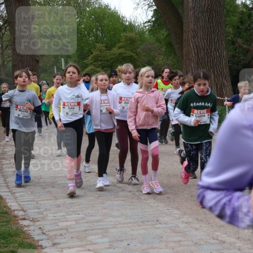 25.04.2026 - Das Zehntel Zöllner http://msf.ph/oto/9592560 25.04.2026 08:43:33 Laufen 3518 meine-sportfotos.de