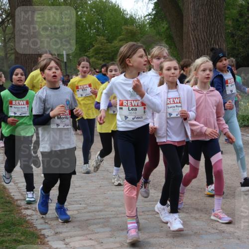 25.04.2026 - Das Zehntel Zöllner http://msf.ph/oto/9592567 25.04.2026 08:43:34 Laufen 3276, 2947, 3518, 3511 meine-sportfotos.de