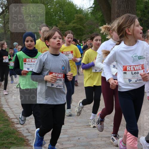 25.04.2026 - Das Zehntel Zöllner http://msf.ph/oto/9592570 25.04.2026 08:43:35 Laufen 3276, 2947, 3511, 3518 meine-sportfotos.de