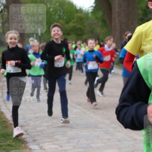 25.04.2026 - Das Zehntel Zöllner http://msf.ph/oto/9592579 25.04.2026 08:43:36 Laufen 49, 39 meine-sportfotos.de