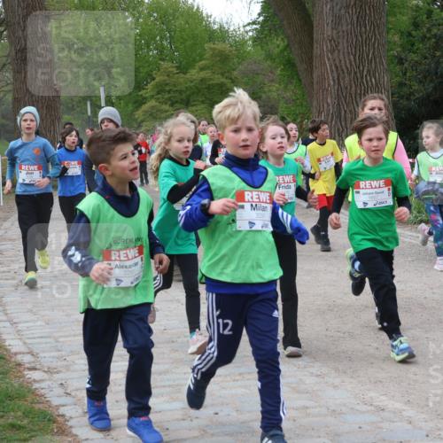 25.04.2026 - Das Zehntel Zöllner http://msf.ph/oto/9592586 25.04.2026 08:43:38 Laufen 3281, 12, 3297, 1657 meine-sportfotos.de