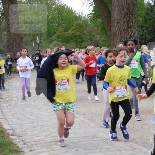25.04.2026 - Das Zehntel Zöllner http://msf.ph/oto/9592618 25.04.2026 08:43:44 Laufen 2717, 2708, 2715 meine-sportfotos.de