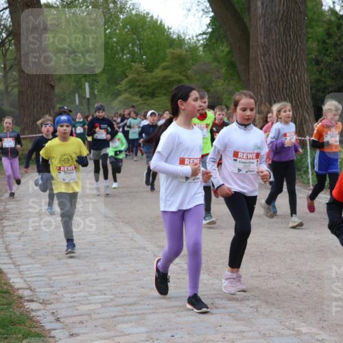 25.04.2026 - Das Zehntel Zöllner http://msf.ph/oto/9592629 25.04.2026 08:43:47 Laufen 3508, 2562 meine-sportfotos.de