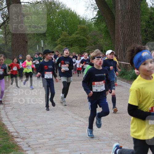 25.04.2026 - Das Zehntel Zöllner http://msf.ph/oto/9592638 25.04.2026 08:43:48 Laufen 3255 meine-sportfotos.de