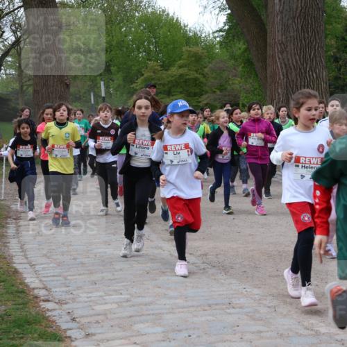 25.04.2026 - Das Zehntel Zöllner http://msf.ph/oto/9592668 25.04.2026 08:43:54 Laufen 2879, 288, 1388, 619 meine-sportfotos.de