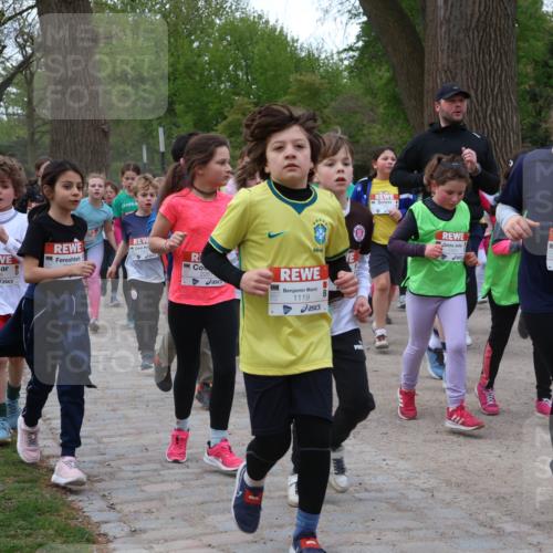 25.04.2026 - Das Zehntel Zöllner http://msf.ph/oto/9592683 25.04.2026 08:43:57 Laufen 2848, 2281, 1119, 2301 meine-sportfotos.de