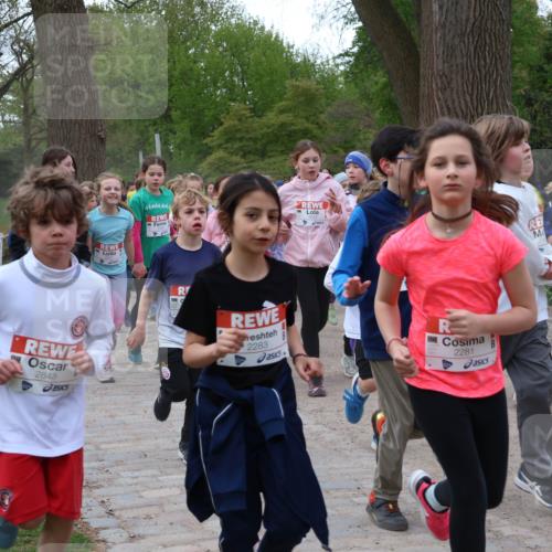 25.04.2026 - Das Zehntel Zöllner http://msf.ph/oto/9592690 25.04.2026 08:43:58 Laufen 2848, 2283, 2281 meine-sportfotos.de