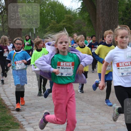 25.04.2026 - Das Zehntel Zöllner http://msf.ph/oto/9592708 25.04.2026 08:44:01 Laufen 1757, 3918, 2405, 773, 3506, 176 meine-sportfotos.de