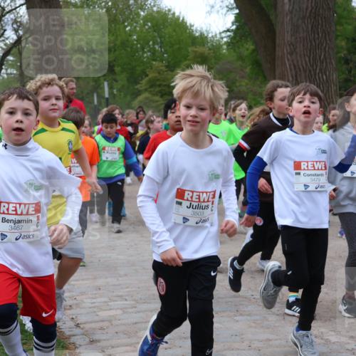 25.04.2026 - Das Zehntel Zöllner http://msf.ph/oto/9592745 25.04.2026 08:44:08 Laufen 3467, 3503, 3479, 1626 meine-sportfotos.de